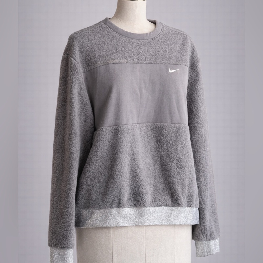 Nike Women's Two-Tone Gray Therma Sweatshirt XS - Picture 2 of 7
